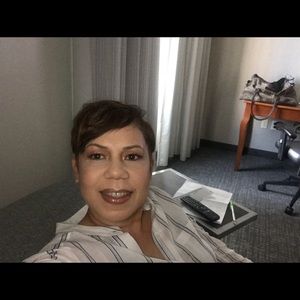 Meet your Posher, Lisa